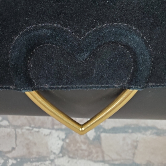 Dear Drew by Drew Barrymore Leather Envelope Satchel Black Gold - Picture 5 of 16